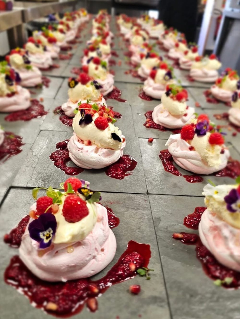 Raspberry pavlova